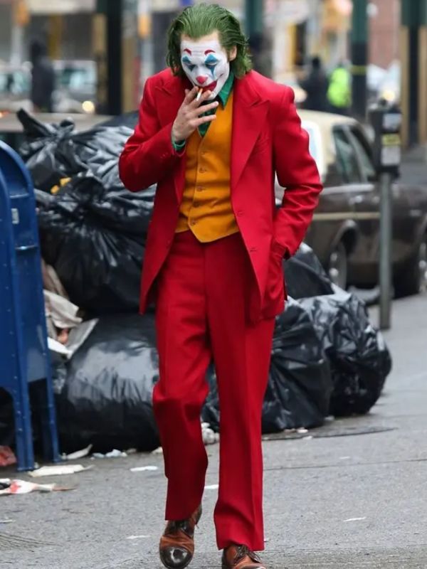 Joaquin Phoenix Joker Costume