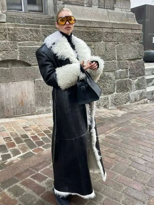 Elsa Hosk Black Shearling Leather Coat Elsa Hosk Black Shearling Leather Coat - Image 3