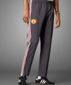 Manchester United Red Tracksuit Manchester United Red Tracksuit