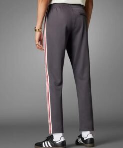 Manchester United Red Tracksuit Manchester United Red Tracksuit