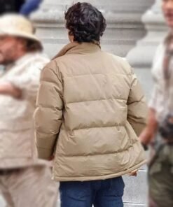 Jumanji Open World 2026 Alex Wolff Beige Puffer Jacket Spencer Gilpin Jumanji Open World 2026 Alex Wolff Beige Jacket