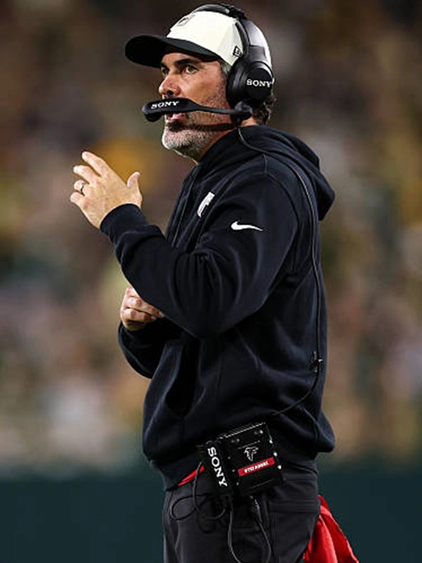 Atlanta Falcons 2026 Kevin Stefanski Sideline Club Hoodie Atlanta Falcons 2026 Kevin Stefanski Sideline Club Hoodie Black